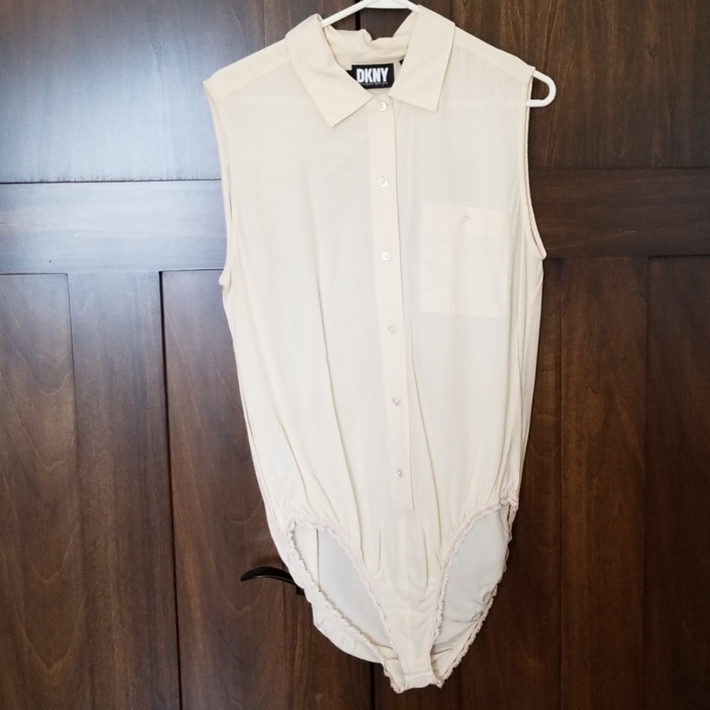 DKNY 100% Silk Sleeveless Button Down Shirt